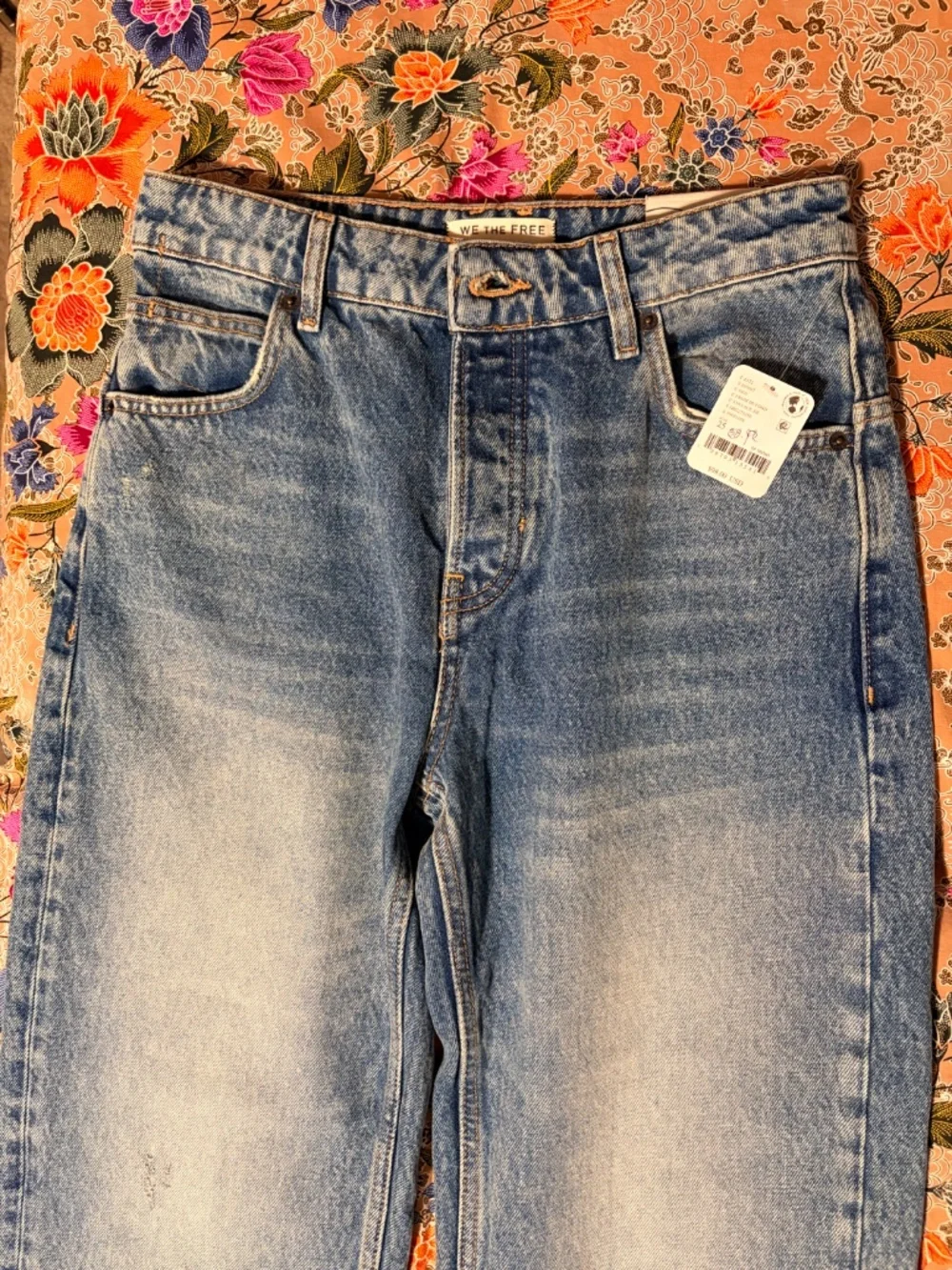 Free People Deep Trance Low Rise Boyfriend Jeans NWT FROM BEYOND, Size 25